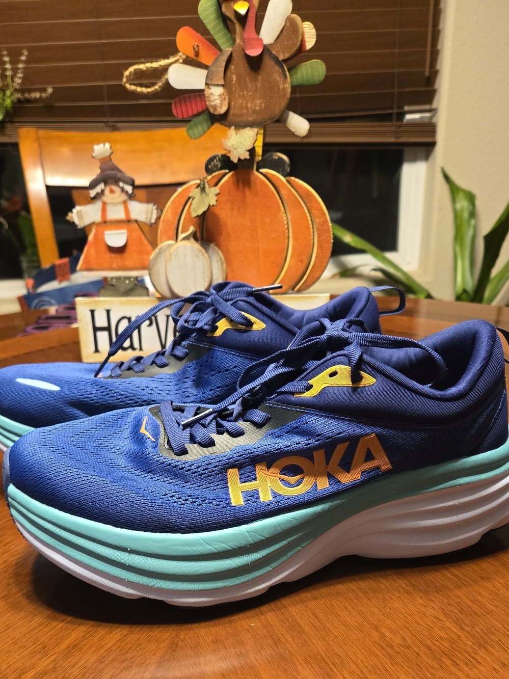 👟 Men’s HOKA Bondi 8 Sneakers 👟